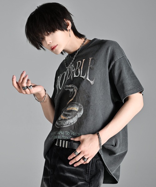 ADRER（アドラー）の「surgical stainless rod ear cuff / サージカルステンレス ロッドイヤーカフ（イヤーカフ・メンズ・シルバー系2/シルバー系1/シルバー系3・FREE）」の8枚目の写真