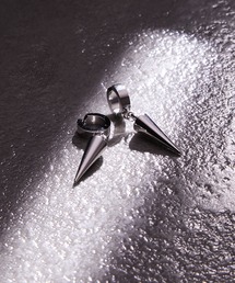 ADRER（アドラー）の「surgical stainless rod ear cuff / サージカルステンレス ロッドイヤーカフ（イヤーカフ）」