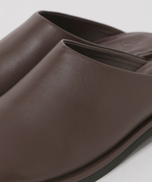 eL（エル）の「【eL】Clogs Mules/575297（サンダル・レディース・ブラウン/ブラック・MEDIUM/LARGE）」の3枚目の写真