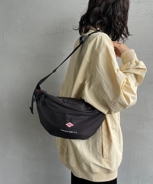 yuuさん専用DANTON CHEMIN VERT 4.2 ボディバッグブラック yuuさん専用DANTON CHEMIN VERT 4.2 ボディバッグブラック