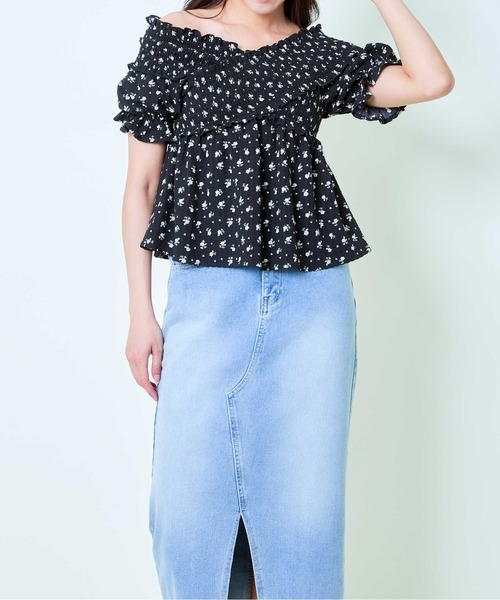 GORGE（ゴージ）の「《花柄×クロスネック》レディース オフショルブラウス フリル袖 春夏（Tシャツ/カットソー・レディース・ベージュ/アイボリー/ブラック・F）」の11枚目の写真