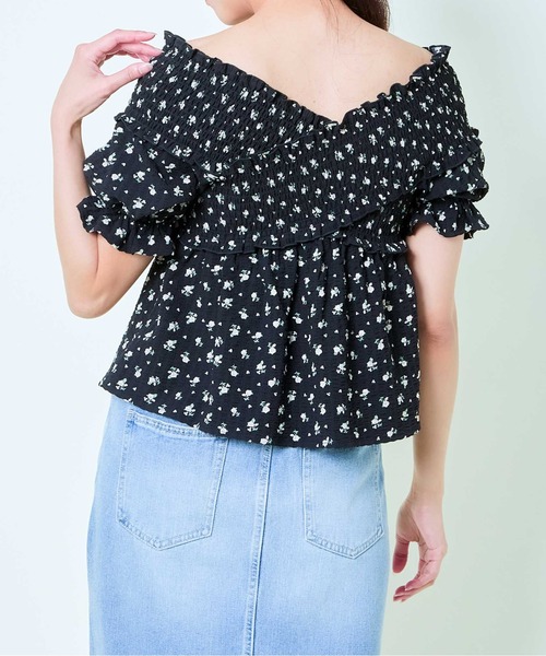 GORGE（ゴージ）の「《花柄×クロスネック》レディース オフショルブラウス フリル袖 春夏（Tシャツ/カットソー・レディース・ベージュ/アイボリー/ブラック・F）」の13枚目の写真