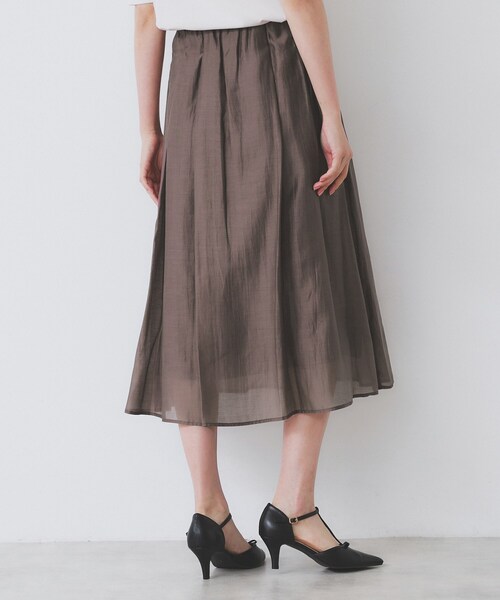 index（インデックス）の「シアーギャザーフレアスカート【洗濯機洗い可】（スカート・レディース・ブルーグリーン/ブラウン系その他/パープル・42/40/38/36）」の4枚目の写真