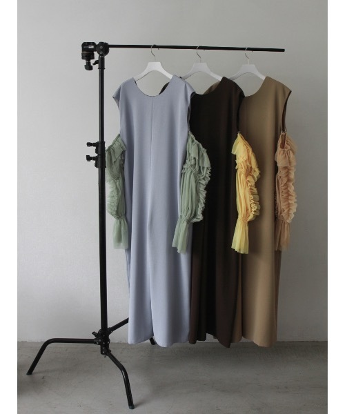 Katrin TOKYO(カトリーントーキョー)の「3way tulle sleeve all-in-one(サロペット/オーバーオール・レディース・ブルー/ダークブラウン/ベージュ系・S/M/XS-Short/XS-Regular)」の4枚目の写真