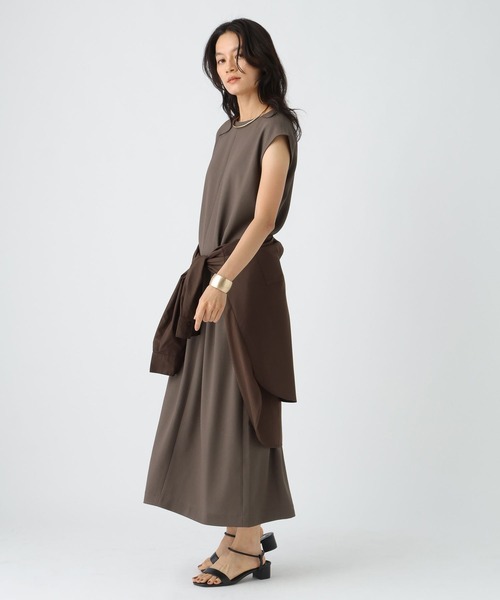 Elura（エルーラ）の「サラサラリラクシーフレンチワンピース（ワンピース・レディース・ダークブラウン/ブラック・FREE）」の2枚目の写真