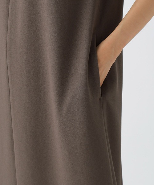 Elura（エルーラ）の「サラサラリラクシーフレンチワンピース（ワンピース・レディース・ダークブラウン/ブラック・FREE）」の11枚目の写真