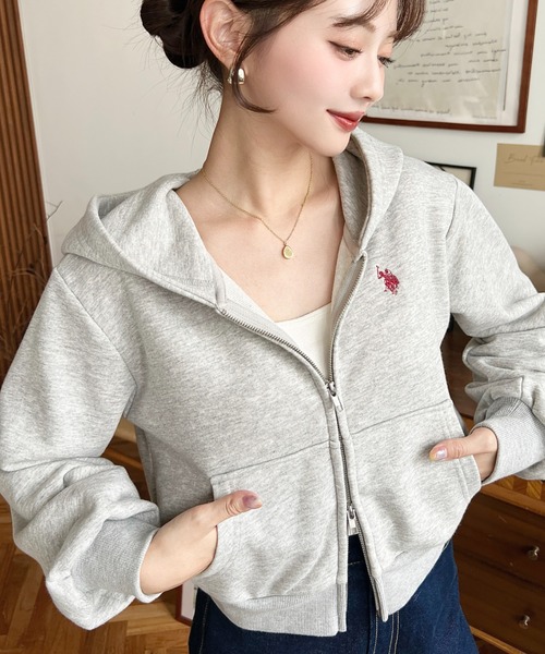 U.S. POLO ASSN.(ユーエスポロアッスン)の「U.S.POLO ASSN.ワンポイント刺繍ダブルジップショートパーカー(パーカー・レディース・杢グレー/ブラック/アイボリー/ネイビー・L/M)」の13枚目の写真