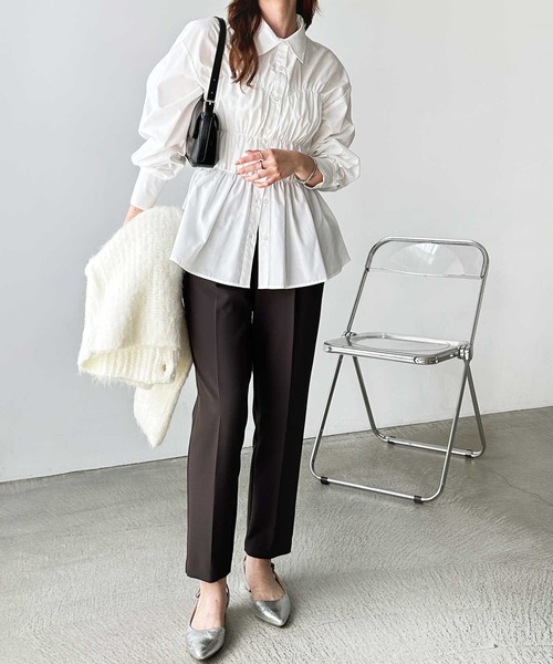 GeeRA(ジーラ)の「ビスチェ見えペプラム裾シャーリングシャツ(シャツ/ブラウス・レディース・オフホワイト/ブルー/ブラック・MEDIUM/LARGE)」の12枚目の写真