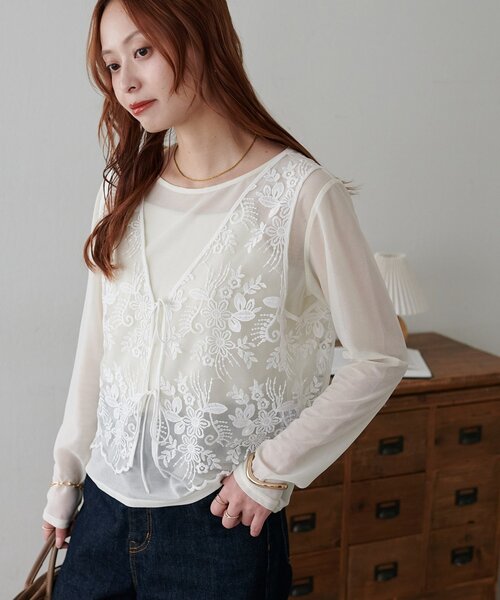 DISCOAT（ディスコート）の「レースベストロンTセット（アンサンブル・レディース・ブラック/アイボリー・FREE）」の4枚目の写真