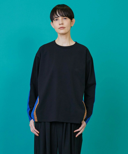 FRAPBOIS(フラボア)の「チロルカット カットソー(Tシャツ/カットソー・レディース・ホワイト/ブラック・1/2)」の2枚目の写真