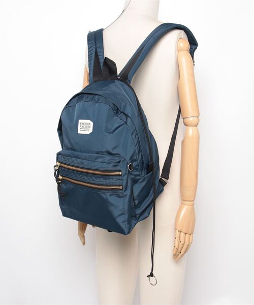 FREDRIK PACKERS（フレドリックパッカーズ）の「FREDRIK PACKERS /フレドリックパッカーズ / 420D FIELD PACK GOLD FASTENER（バックパック/リュック・レディース・ブラック/カーキ/ネイビー・ONESIZE）」の7枚目の写真