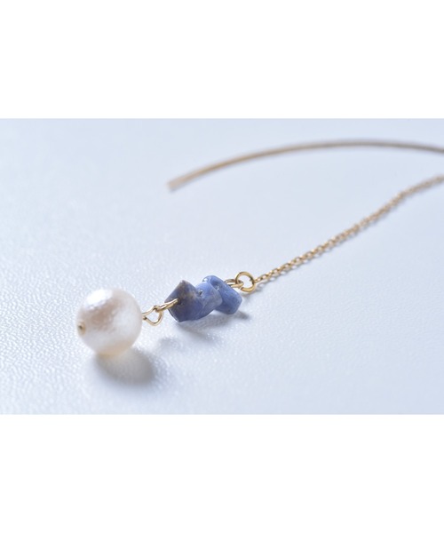 tone（トーン）の「【Astyle】ラピスラズリアメリカンピアス(MA)（ピアス（両耳用）・レディース・ゴールド・FREE）」の2枚目の写真