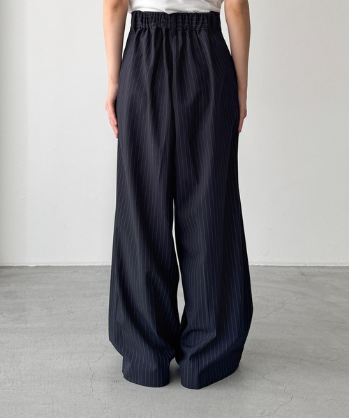 CANAL JEAN（キャナルジーン）の「ハイウエストツータックバギースラックス（スラックス・レディース・ネイビー×ホワイト・マルチサイズ）」の12枚目の写真