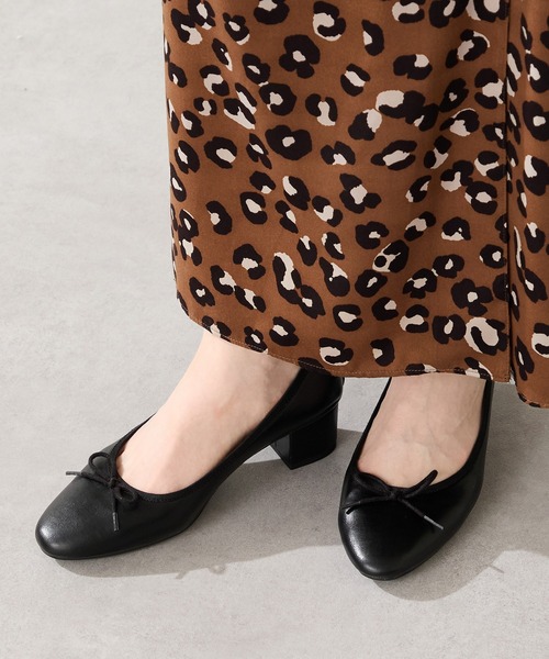 WA ORiental TRaffic（ダブルエーオリエンタルトラフィック）の「ヒールバレエパンプス/52306（パンプス・レディース・ブラウン/ピンク/ブラック・34/35/36/37/38/39/40/41/42）」の2枚目の写真