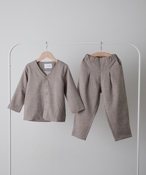 riziere(リジェール)の「シングルノーカラージャケットセットアップ(裏地チェック)(スーツセット・キッズ・ブラック/ブラウン/ライトブラウン/カーキ系・100/120/110/90/160/150/140/130)」の14枚目の写真