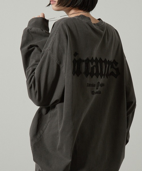 Alfred Alex（アルフレッドアレックス）の「【Alfred Alex】ヴィンテージ加工ピグメントロゴパッチロンT（Tシャツ/カットソー・メンズ・ブラック系/ブルー系/ダークブラウン/ブラック/ワイン/グレイッシュブルー・M/L）」の2枚目の写真