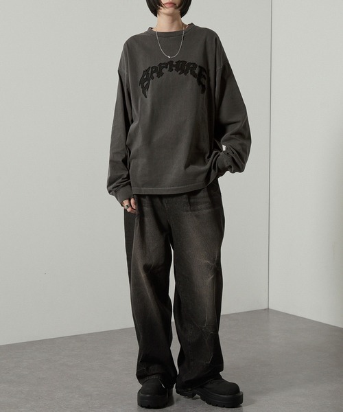 Alfred Alex（アルフレッドアレックス）の「【Alfred Alex】ヴィンテージ加工ピグメントロゴパッチロンT（Tシャツ/カットソー・メンズ・ブラック系/ブルー系/ダークブラウン/ブラック/ワイン/グレイッシュブルー・M/L）」の9枚目の写真