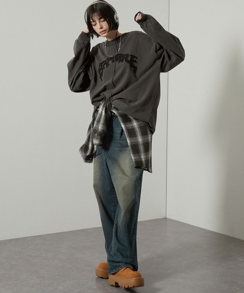 Alfred Alex（アルフレッドアレックス）の「【Alfred Alex】ヴィンテージ加工ピグメントロゴパッチロンT（Tシャツ/カットソー・メンズ・ブラック系/ブルー系/ダークブラウン/ブラック/ワイン/グレイッシュブルー・M/L）」の15枚目の写真