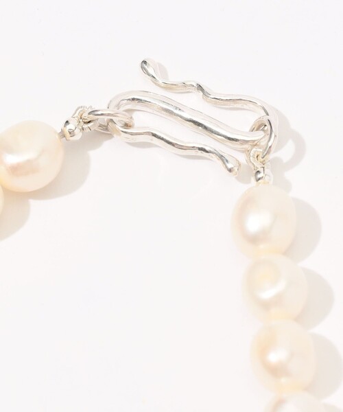 TOMORROWLAND (トゥモローランド)の「MOUNIR バロックパール ショートネックレス(ネックレス・レディース・ホワイト系その他・FREE)」の3枚目の写真