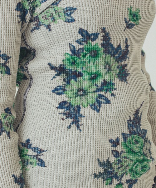 ROSE BUD（ローズバッド）の「(mag.by c)FLOWER PRINT WAFFLE TOP（Tシャツ/カットソー・レディース・オフホワイト/グレー・ONE SIZE）」の14枚目の写真