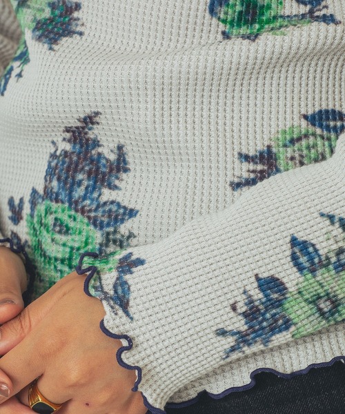 ROSE BUD（ローズバッド）の「(mag.by c)FLOWER PRINT WAFFLE TOP（Tシャツ/カットソー・レディース・オフホワイト/グレー・ONE SIZE）」の15枚目の写真