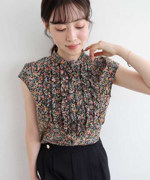 le.coeur blanc（ルクールブラン）の「《手洗い可能》リバティフロントフリルブラウス（シャツ/ブラウス・レディース・ブルー系その他2/レッド系その他2・38）」の11枚目の写真