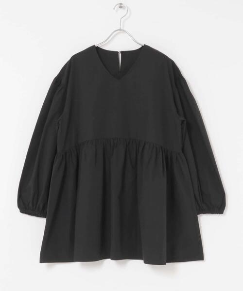 ITEMS URBANRESEARCH(アイテムズ アーバンリサーチ)の「Vネックボリュームスリーブブラウス(シャツ/ブラウス・レディース・ブラック/ホワイト/ベージュ・FREE)」の7枚目の写真