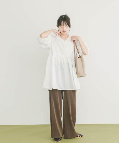 ITEMS URBANRESEARCH(アイテムズ アーバンリサーチ)の「Vネックボリュームスリーブブラウス(シャツ/ブラウス・レディース・ブラック/ホワイト/ベージュ・FREE)」の12枚目の写真