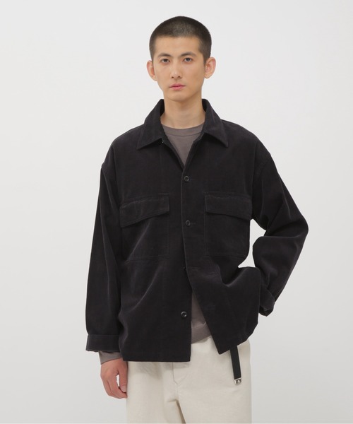 MHL.（エムエイチエル）の「DRY COTTON NEEDLECORD（シャツ/ブラウス・メンズ・ネイビー/カーキ・SMALL/MEDIUM/LARGE/X-LARGE）」の2枚目の写真