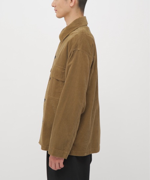 MHL.（エムエイチエル）の「DRY COTTON NEEDLECORD（シャツ/ブラウス・メンズ・ネイビー/カーキ・SMALL/MEDIUM/LARGE/X-LARGE）」の4枚目の写真