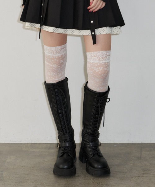 idem(イデム)の「flower lace knee-highs / レースソックス(ソックス/靴下・レディース・ブラック/アイボリー・FREE)」の6枚目の写真