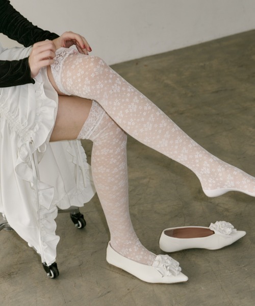 idem(イデム)の「flower lace knee-highs / レースソックス(ソックス/靴下・レディース・ブラック/アイボリー・FREE)」の9枚目の写真