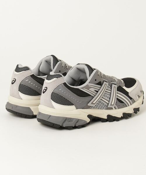 ASICS(アシックス)の「GEL-SONOMA TR62 / ゲルソノマ ティーアール62(スニーカー・メンズ・ブラック×グレー・28.5/24.5/28/25/27.5/23.5/26/25.5/24/29/27/26.5/23)」の11枚目の写真