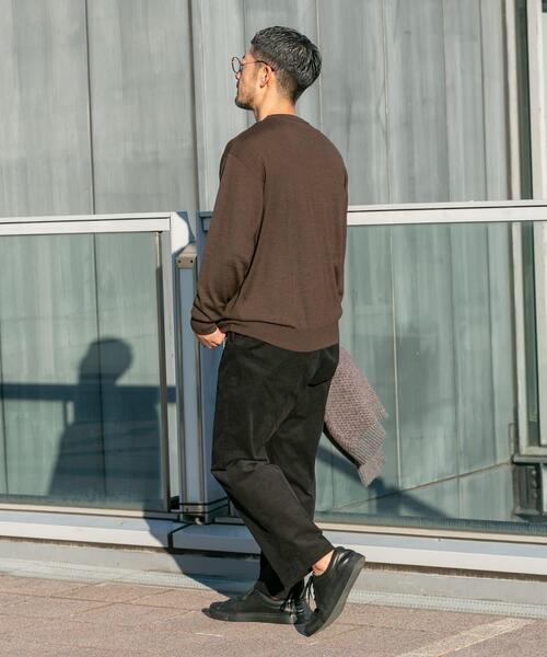 URBAN RESEARCH ROSSO MEN（アーバンリサーチロッソメン）の「イタリア糸メリノウールクルーニット（ニット/セーター・メンズ・ダークブラウン/ネイビー/グレー系その他/ブラック/グレー・MEDIUM/LARGE）」の8枚目の写真