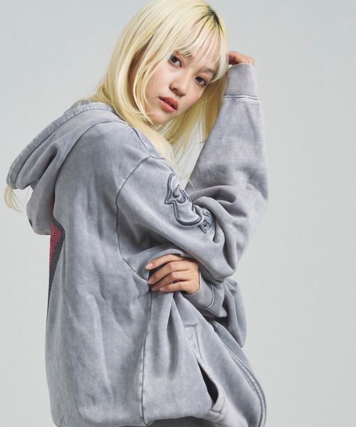 JACKROSE（ジャックローズ）の「B-TRS-Lips&Tongue ラインストーン-ZIPパーカー（パーカー・メンズ・ブラウン/グレー/ブラック・S/M/L）」の4枚目の写真