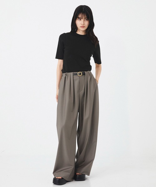 UNITED TOKYO（ユナイテッドトウキョウ）の「Super120s Wool Relax Trousers｜ストレッチ/細見え（スラックス・レディース・ダークブラウン/グレー/ブラック/カーキ・1/2）」の5枚目の写真