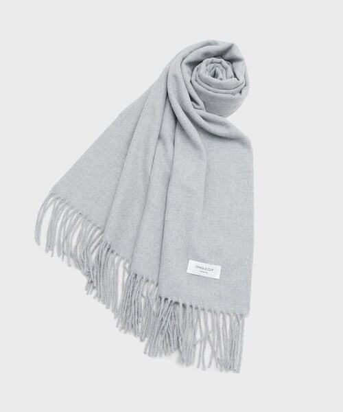 OPAQUE.CLIP（オペークドットクリップ）の「大判無地フリンジボリュームストール（ストール/ショール・レディース・ブラック/パープル/グレー/アイボリー・00）」の3枚目の写真