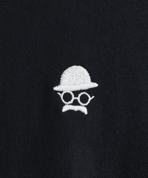 TAKEO KIKUCHI（タケオキクチ）の「【LIMITED】ワンポイント刺繍 長袖Tシャツ（Tシャツ/カットソー・メンズ・ブラック/ホワイト/ライトグレー・01/02/03/04）」の6枚目の写真