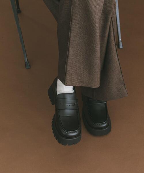 ITEMS URBANRESEARCH(アイテムズ アーバンリサーチ)の「スクエアローファー(ローファー・レディース・ブラウン/ブラック・SMALL/MEDIUM/LARGE)」の4枚目の写真