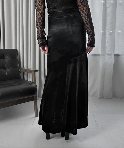 LVEU.（ラブユ.）の「【LVEU.】シャーリングベロアマーメイドスカート / ボトムス スカート ベロア スリット マーメイド スリット シャーリング フレア ブラック（スカート・レディース・ブラック・FREE）」の12枚目の写真