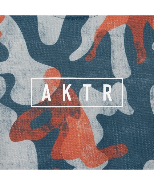 AKTR(アクター)の「AKTR PLAY CAMO REVERSIBLE TANK(アクター プレイ カモ リバーシブル タンク)(タンクトップ・メンズ・ホワイト系/ネイビー系・X-LARGE/XX-LARGE/MEDIUM/LARGE)」の14枚目の写真