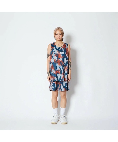 AKTR(アクター)の「AKTR PLAY CAMO REVERSIBLE TANK(アクター プレイ カモ リバーシブル タンク)(タンクトップ・メンズ・ホワイト系/ネイビー系・X-LARGE/XX-LARGE/MEDIUM/LARGE)」の16枚目の写真