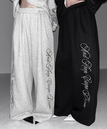 me+em select(ミームセレクト)の【 2color 】レタリングロゴ刺繍ワイドスウェットパンツ / lettering logo embroidery wide sweatpants(スウェットパンツ)