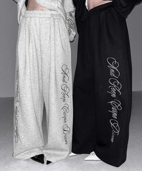 【新品未使用】wmmwジャージパンツwhatmeemeewantsロゴ入販売終了 2color 】レタリングロゴ刺繍ワイドスウェットパンツ ／ lettering