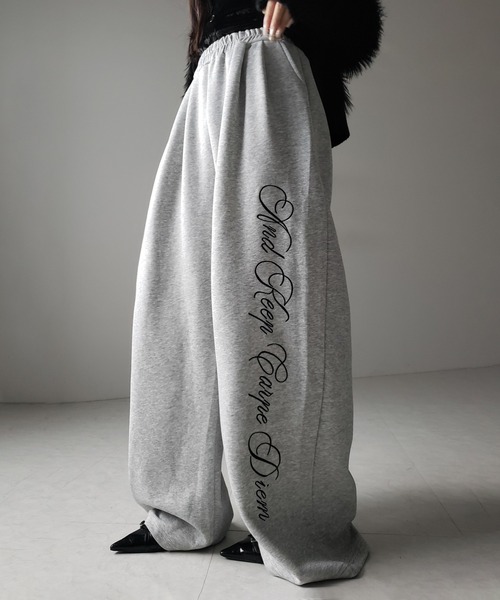 me+em select(ミームセレクト)の「【 3color 】レタリングロゴ刺繍ワイドスウェットパンツ / lettering logo embroidery wide sweatpants(スウェットパンツ・レディース・グレー/ブラック/ピンク・FREE)」の18枚目の写真
