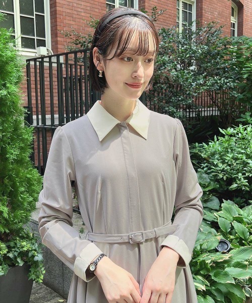 an another angelus(アンアナザーアンジェラス)の「リボンタイ付きクレリックサーキュラーワンピース/fint フィント(ワンピース・レディース・ライトグレー/チャコールグレー・FREE)」の7枚目の写真