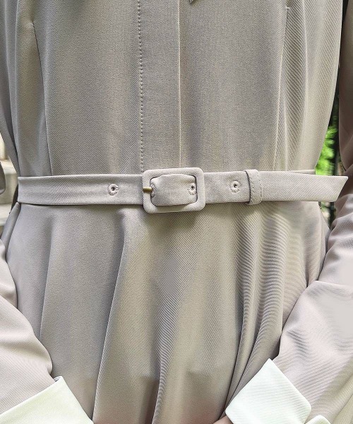 an another angelus(アンアナザーアンジェラス)の「リボンタイ付きクレリックサーキュラーワンピース/fint フィント(ワンピース・レディース・ライトグレー/チャコールグレー・FREE)」の8枚目の写真