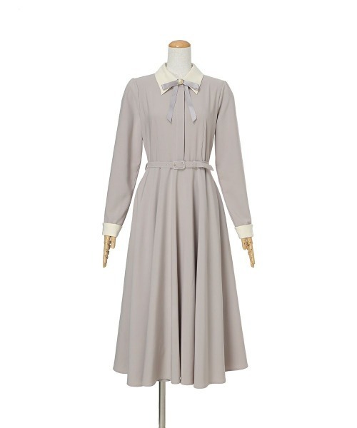 an another angelus(アンアナザーアンジェラス)の「リボンタイ付きクレリックサーキュラーワンピース/fint フィント(ワンピース・レディース・ライトグレー/チャコールグレー・FREE)」の15枚目の写真