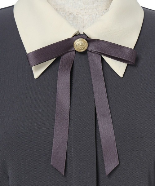 an another angelus(アンアナザーアンジェラス)の「リボンタイ付きクレリックサーキュラーワンピース/fint フィント(ワンピース・レディース・ライトグレー/チャコールグレー・FREE)」の21枚目の写真