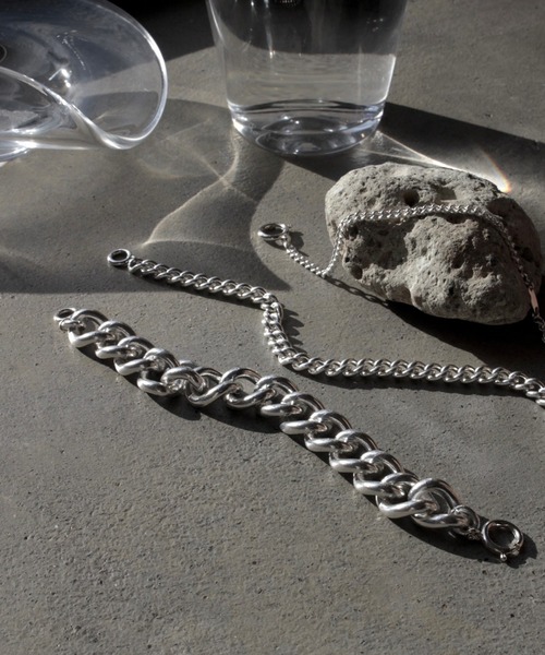 Soierie(ソワリー)の「ユーティリティ ブレスレット (3Set) / Utility bracelet (3P) /Unisex line(ブレスレット・レディース・シルバー・FREE)」の4枚目の写真